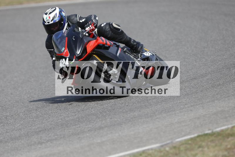 /37 09.08.2026  Pluess Motosport ADR/Freies Fahren/424